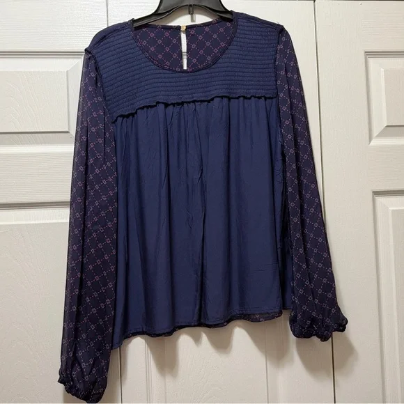 XXL Draper James Navy and Red Geometric Pattern Smocked Top, Sheer Sleeve, NWT - Picture 10 of 13